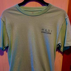 Maui and Sons Tee size S/M